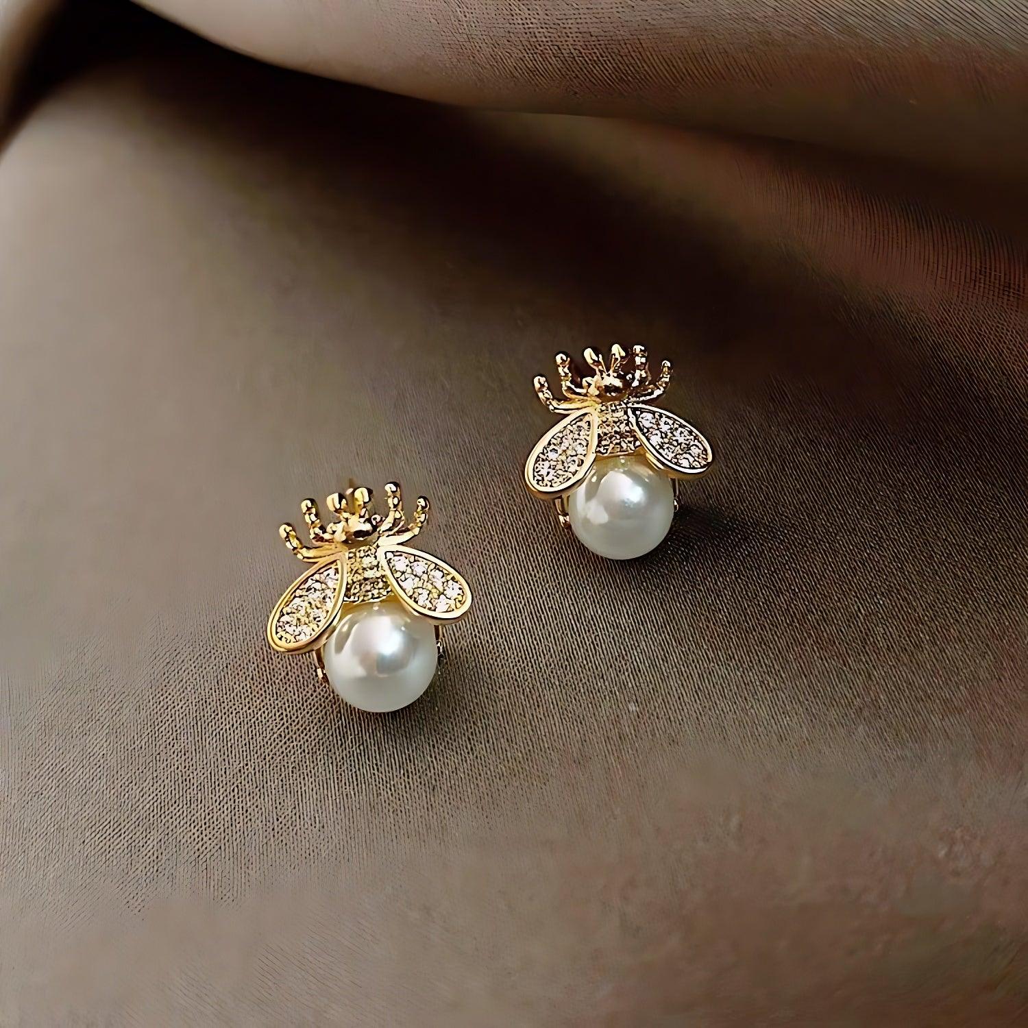 Pearl Earrings - Touchy Style .