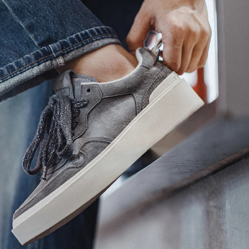 Maden 90S Retro Skateboarding Shoes Men Gray Casual Shoes Spring and Summer Breathable Versatile Sneakers Lace-up Rubber Sole