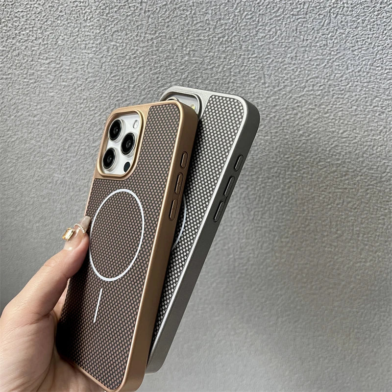 Carbon Fiber Textured Magnetic Phone Case for Magsafe IPhone 16 15 14 13 12 11 Pro Max Plus 16Pro 15Pro IPones Mac Safe Cover