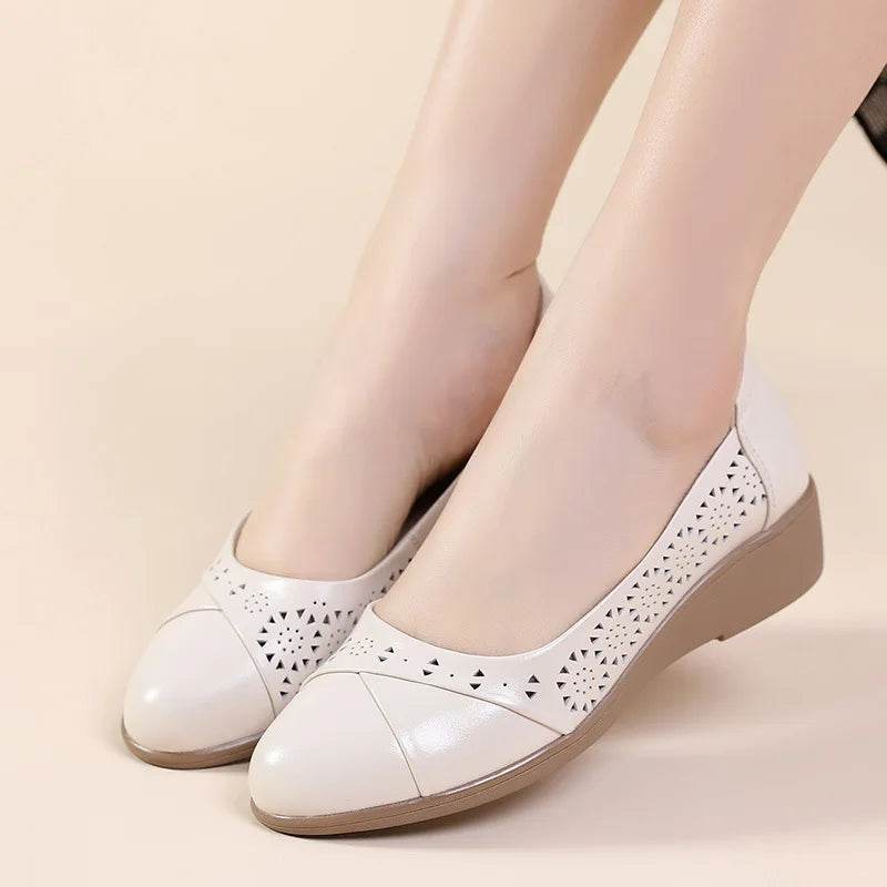Women Flat Shoes Genuine Leather Woman Soft Pointed Toe Flats Summer Lady Hollow Mom Loafers Women Shoes Sandals