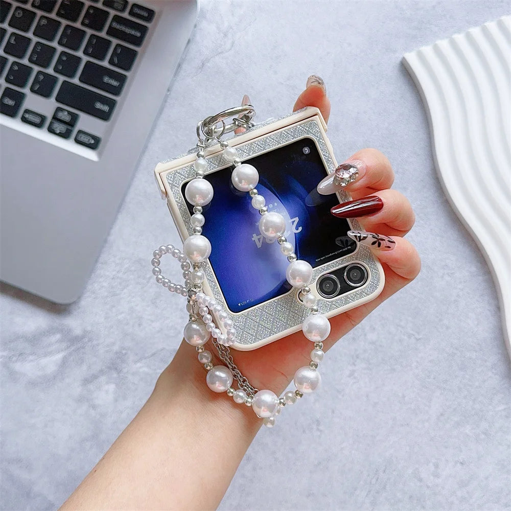 حافظات هواتف أنيقة لهاتف Galaxy Z Flip 5 3 4 - غطاء فاخر مرصع بأحجار الراين واللؤلؤ اللامع مع سلسلة معصم - C5220