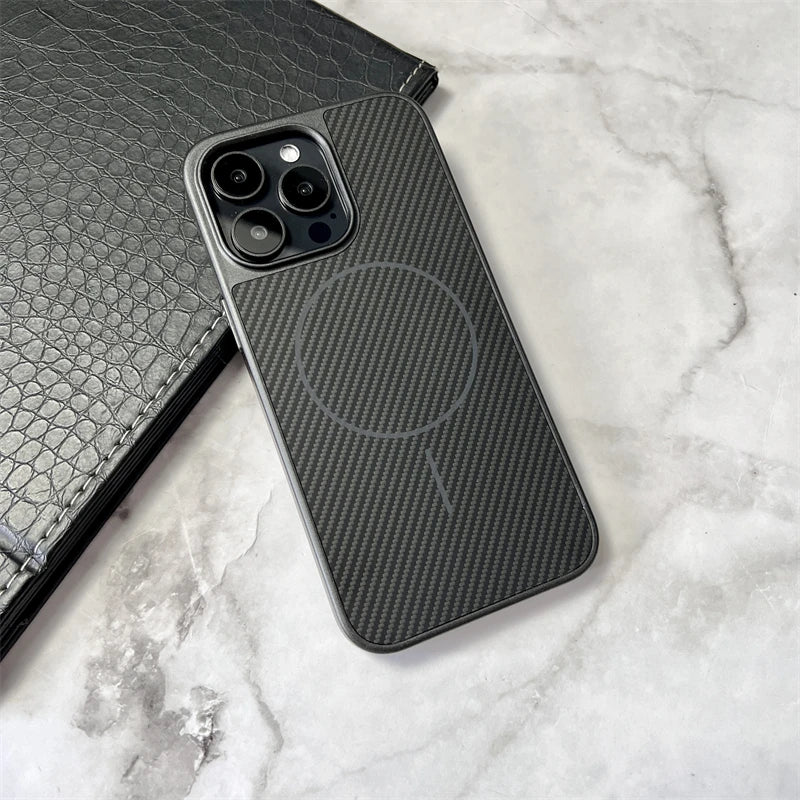 Carbon Fiber Textured Magnetic Phone Case for Magsafe IPhone 16 15 14 13 12 11 Pro Max Plus 16Pro 15Pro IPones Mac Safe Cover