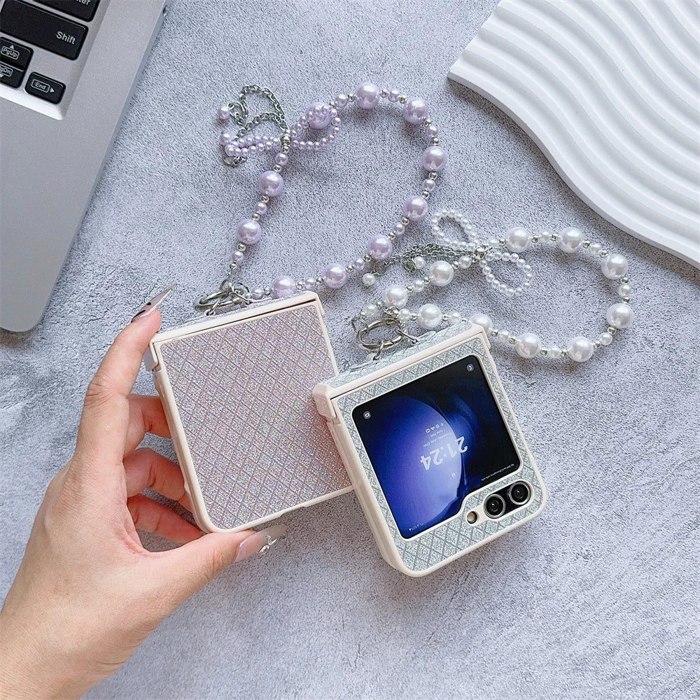 حافظات هواتف أنيقة لهاتف Galaxy Z Flip 5 3 4 - غطاء فاخر مرصع بأحجار الراين واللؤلؤ اللامع مع سلسلة معصم - C5220