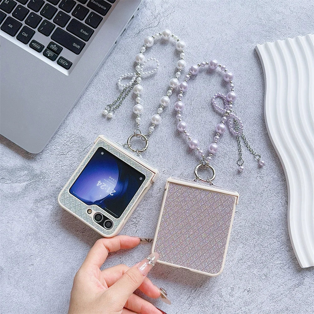حافظات هواتف أنيقة لهاتف Galaxy Z Flip 5 3 4 - غطاء فاخر مرصع بأحجار الراين واللؤلؤ اللامع مع سلسلة معصم - C5220
