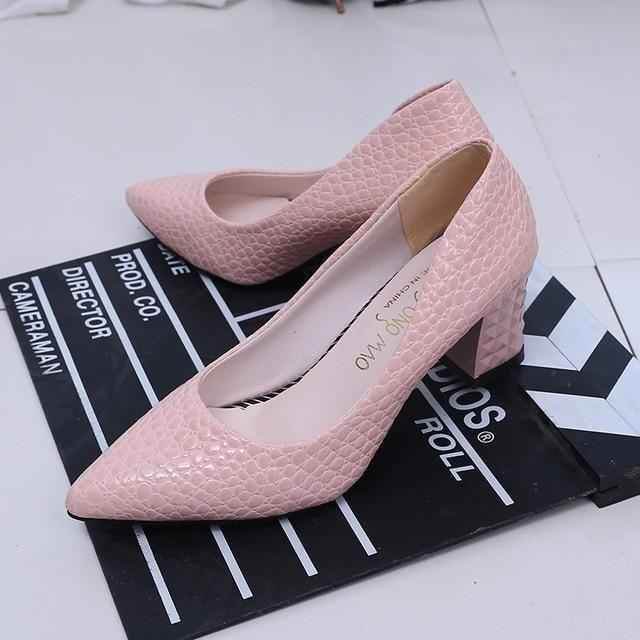 🛑 Investigate the best costs on the site.<br />
.<br />
.<br />
⭕️ Casual Shoes Female Pumps - Touchy Style