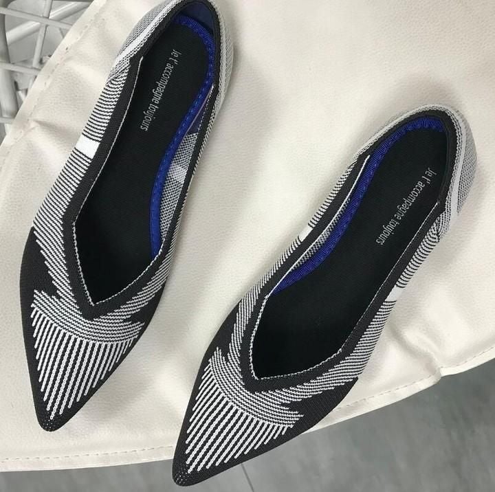 2021 Slip on Flat Loafers Breathable Knit Women's Casual Shoes only at $31.88 Hurry. <br />
<br />
A - Touchy Style .