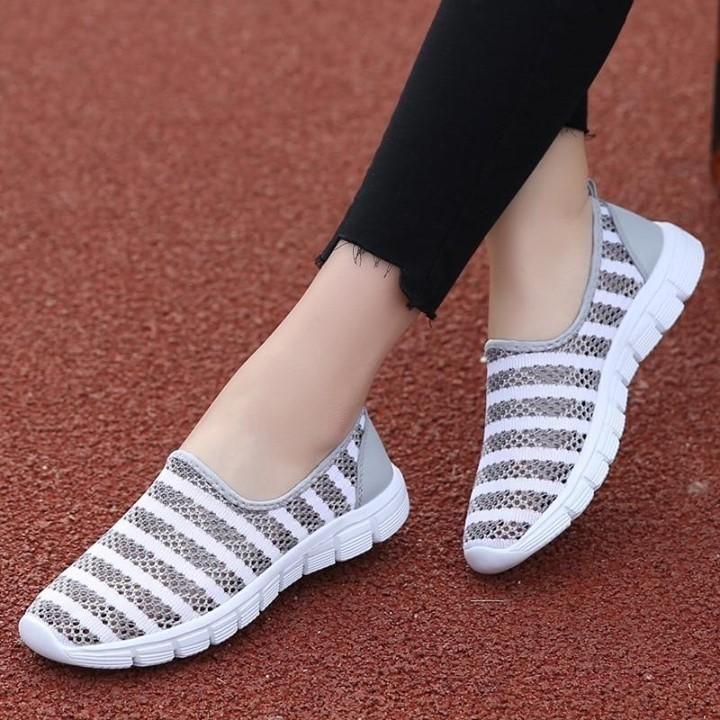 ⭕️ Women's Casual Shoes White Breathable Mesh Loafers Sneakers Flats .<br />
⭕️ For $26.53<b - Touchy Style .