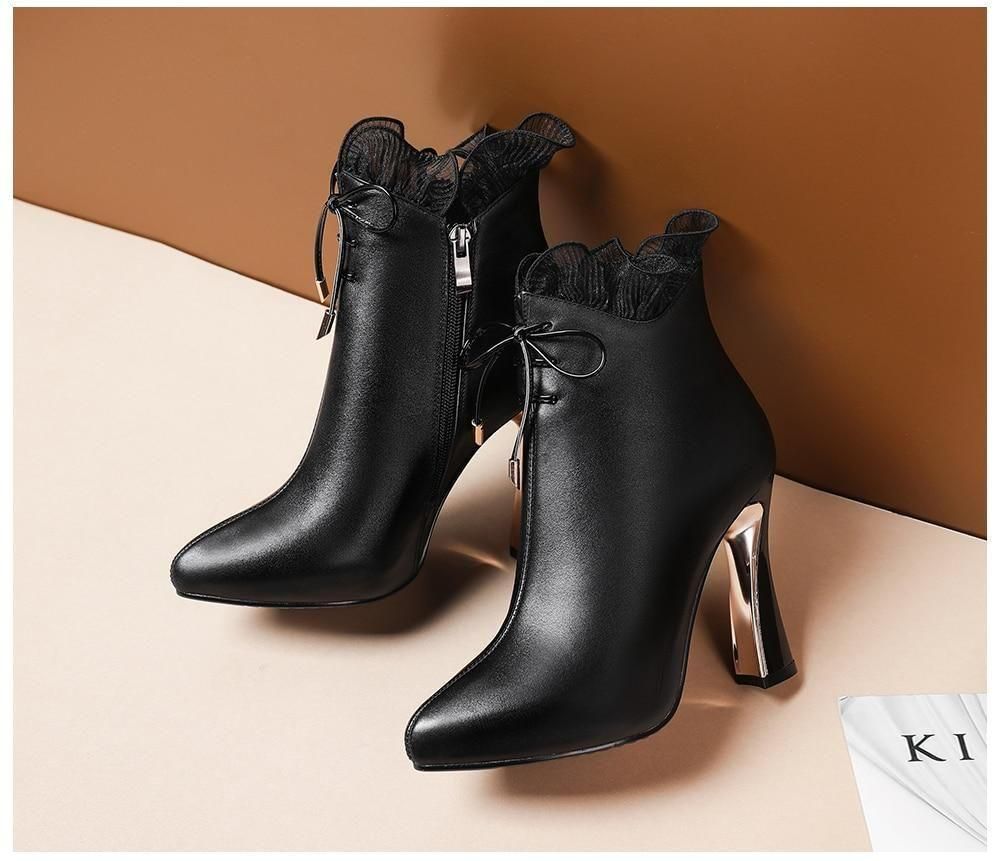 Wow picks! Women's Casual Shoes Butterfly-knot Heel Ankle Boots at $106.41 Choose your wows. <br /> - Touchy Style .