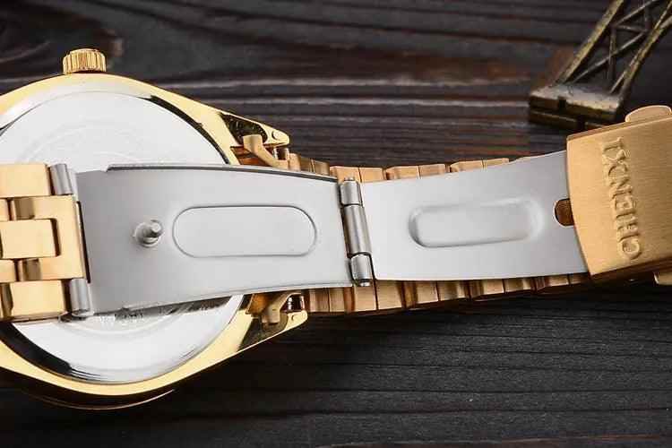 069A - Simple Watch - Golden Quartz Wristwatch for Men - Touchy Style
