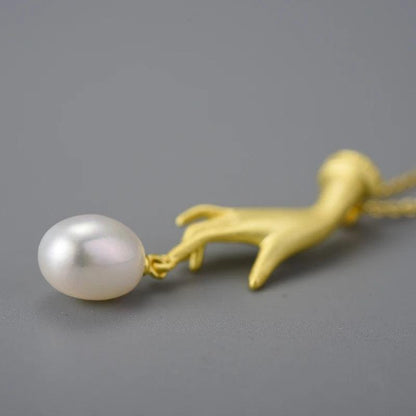 925 Sterling Silver LFJF0094 Pearl Hand Pendant Necklace Charm Jewelry - Touchy Style .