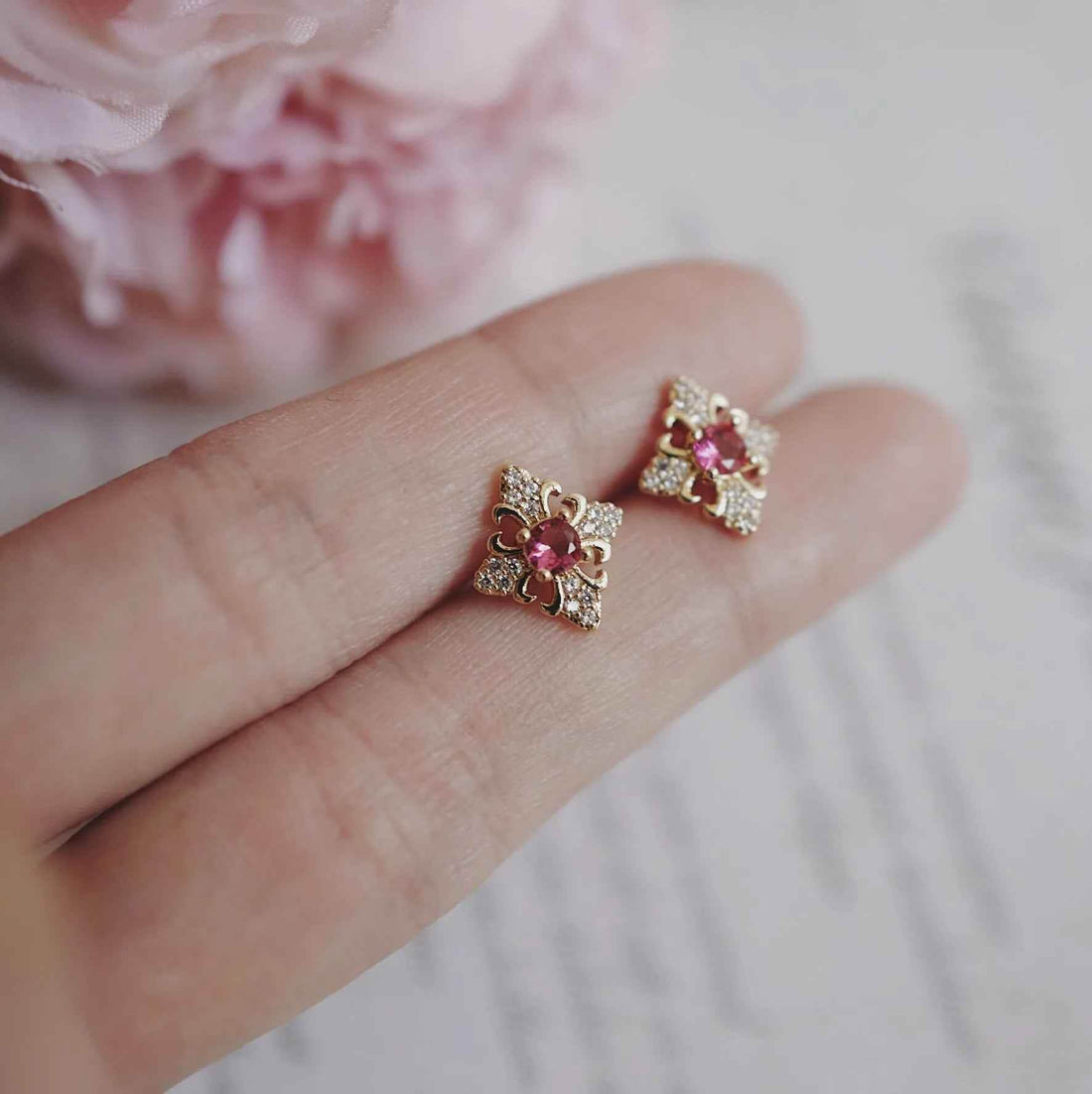 925 Sterling Silver Stud Earrings Charm Jewelry - Rose red Zircon - Xm331 - Touchy Style