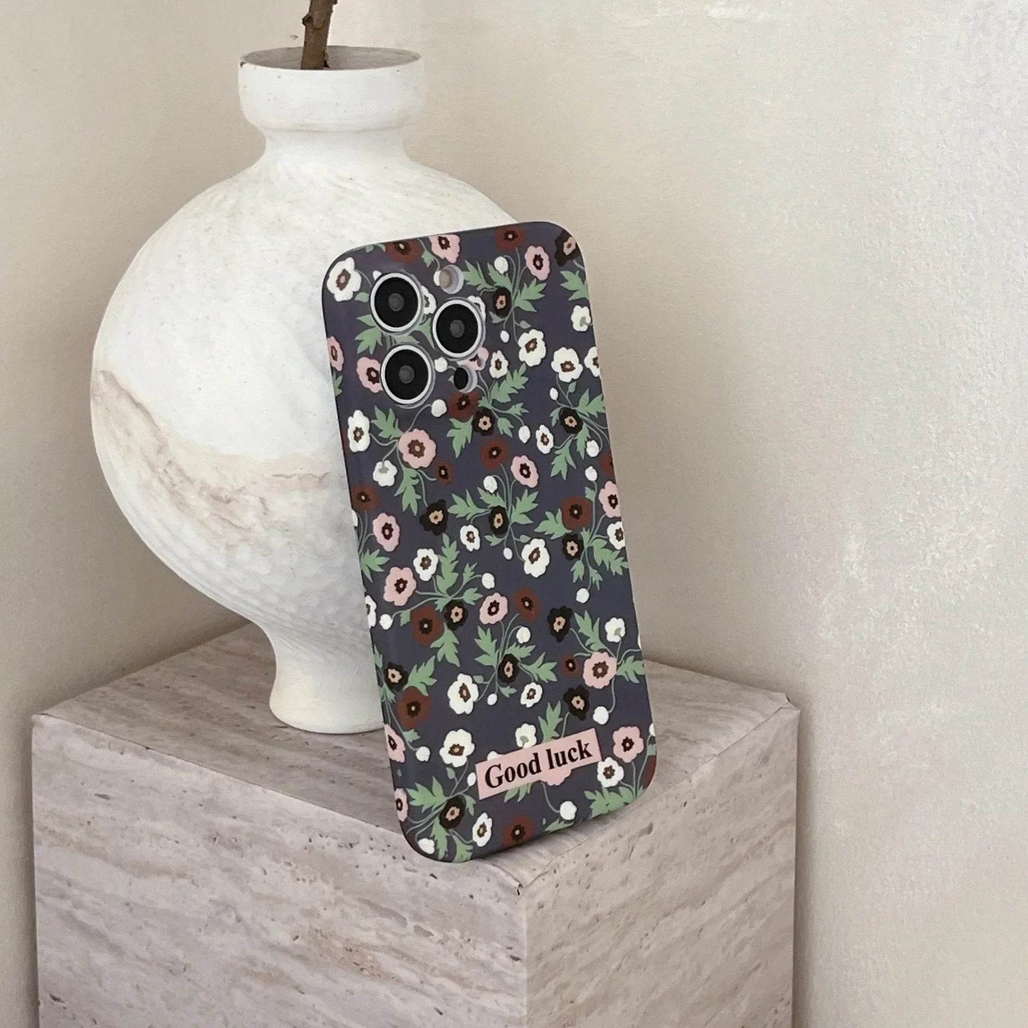 Cute Phone Cases For iPhone 16, 15, 14, 13, 12 Pro Max - Fairy Luck White Black Flowers Art Cover - IC0111 - Touchy Style