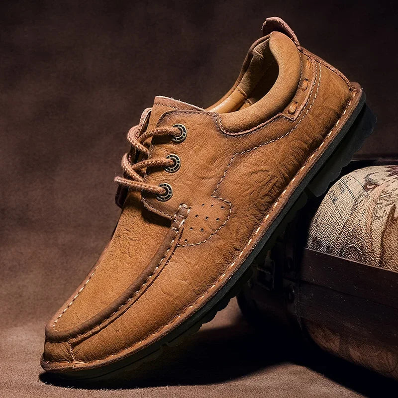 New High Quality Men Hiking Shoes Genuine Leather Casual Shoes Hand-stitching Male Treking Shoes Versatile Sneakers Oxford Shoes