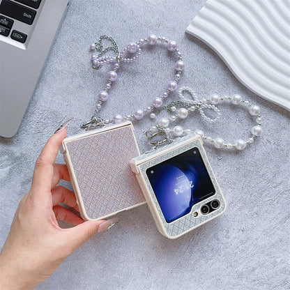 حافظات هواتف أنيقة لهاتف Galaxy Z Flip 5 3 4 - غطاء فاخر مرصع بأحجار الراين واللؤلؤ اللامع مع سلسلة معصم - C5220