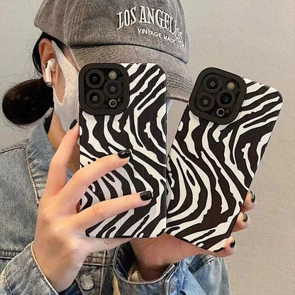 Fashion Zebra Black White Stripes Case Little Love Heart Cases For iPhone 13 15 11 14 12 Pro Max Plus Silicone Shockproof Cover