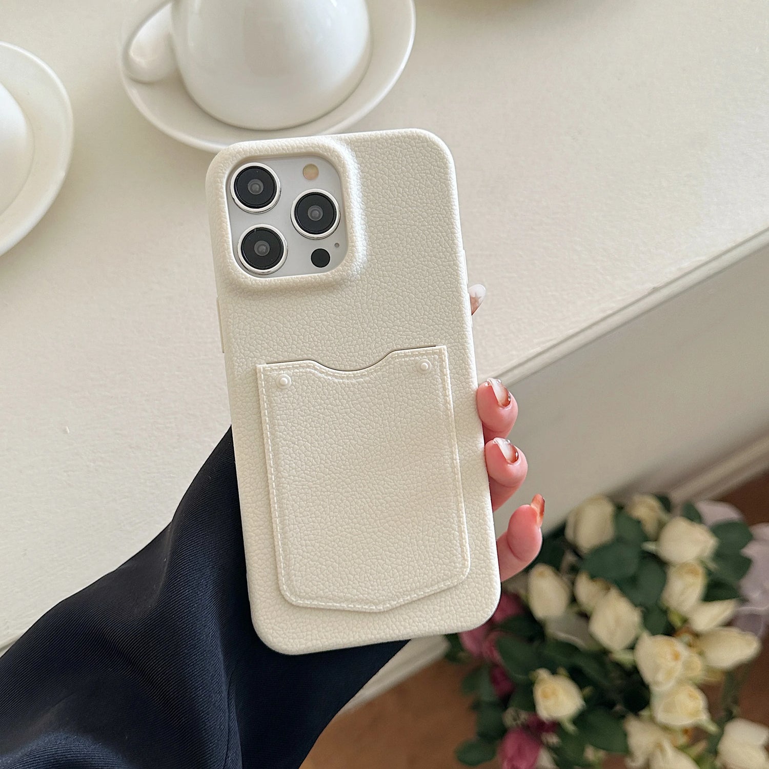 حافظات هواتف لطيفة لهاتف iPhone 16 و15 و13 و14 Pro Max - محفظة بفتحة للبطاقات - غطاء جلدي ناعم غير لامع - PC9010