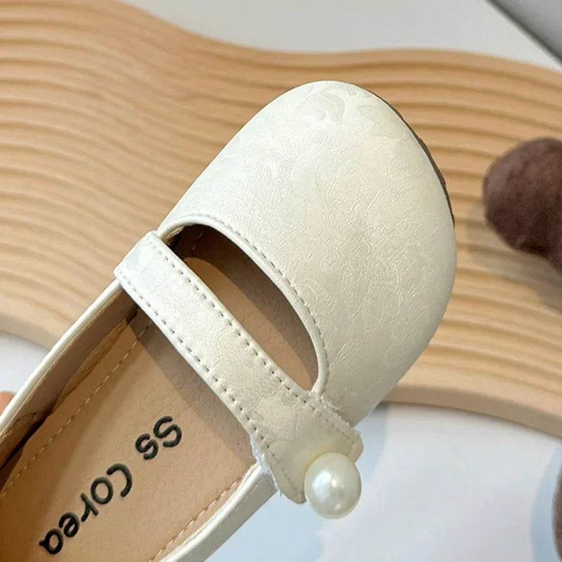 New Girls Embossed Flower Small Leather Shoes Little Kids Baby Princess Shoes Autumn Models Beige Green Silver Girl Shoes H07295 - Touchy Style