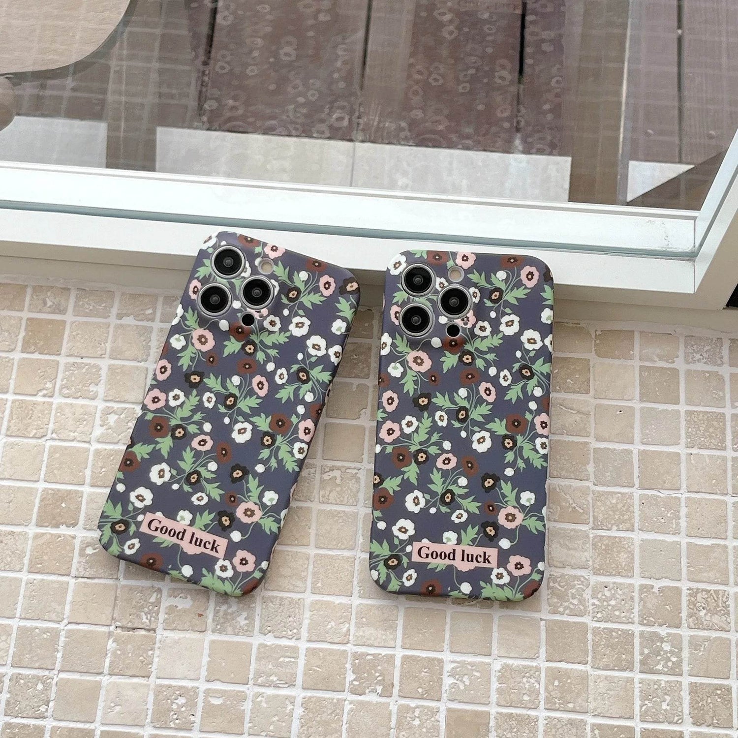 Cute Phone Cases For iPhone 16, 15, 14, 13, 12 Pro Max - Fairy Luck White Black Flowers Art Cover - IC0111 - Touchy Style