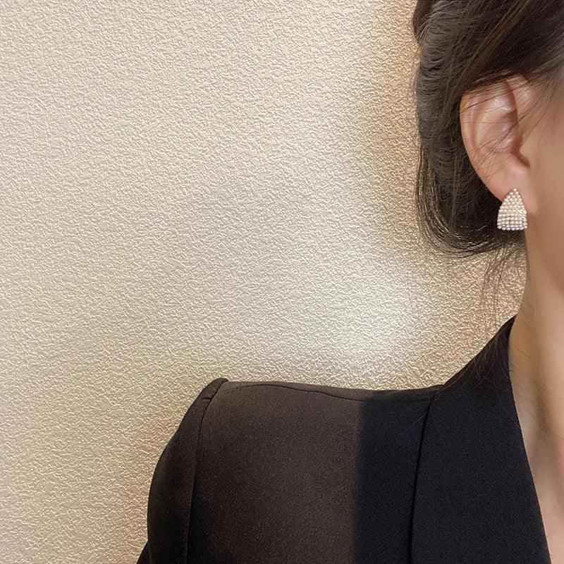 B6154 Stud Earring Charm Jewelry C Shape Metal Pearls - Touchy Style