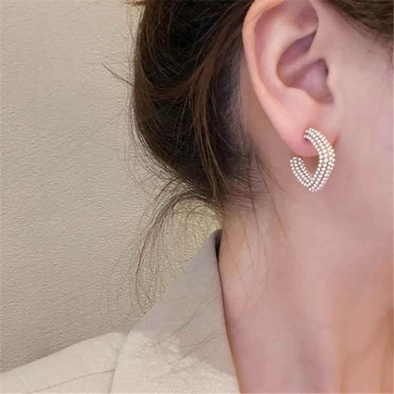 B6154 Stud Earring Charm Jewelry C Shape Metal Pearls - Touchy Style