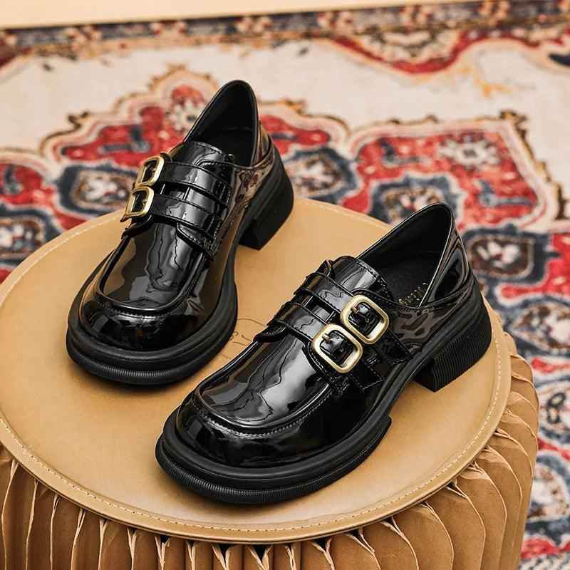 Black Loafers: CS535-2 Women&