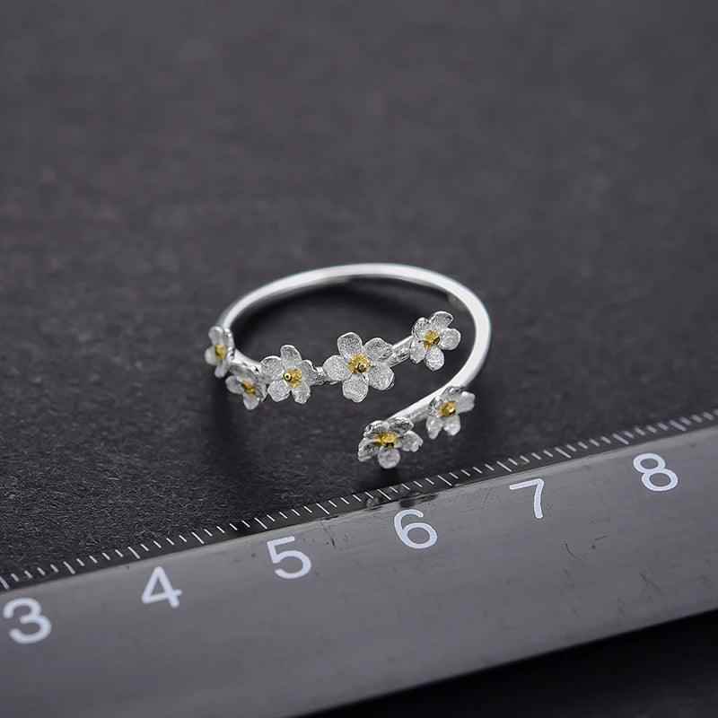 Charm Jewelry: LFJD0153 Delicate Flowers Adjustable Finger Rings - Touchy Style