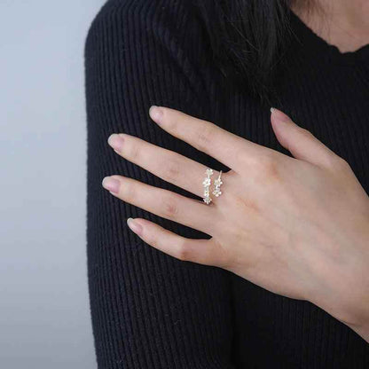 Charm Jewelry: LFJD0153 Delicate Flowers Adjustable Finger Rings - Touchy Style