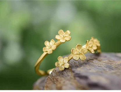 Charm Jewelry: LFJD0153 Delicate Flowers Adjustable Finger Rings - Touchy Style