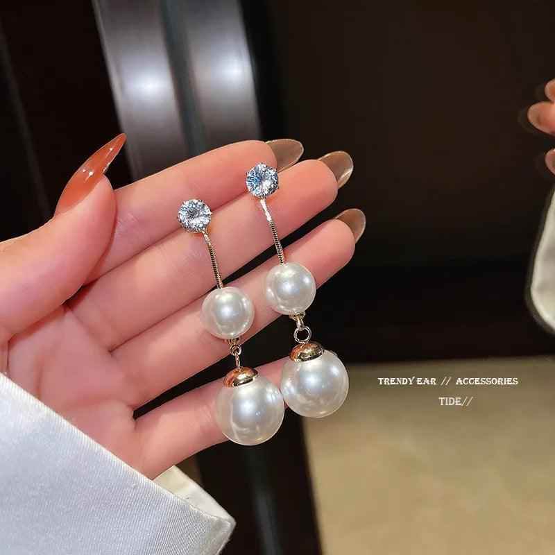 Charming Korean earrings with white pearls for women - Charm Jewelry R1240 - Touchy Style .