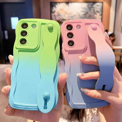 Cute Phone Case for Galaxy S20, S21, S22, S23 Ultra/Plus, and S20 FE - Gradient Big Wave Wristband - Touchy Style