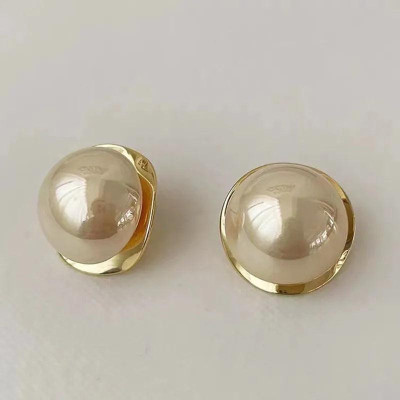 Geometric Circular Metal Charm Jewelry: RB308 Sweet Big Pearl Stud Earrings - Touchy Style .
