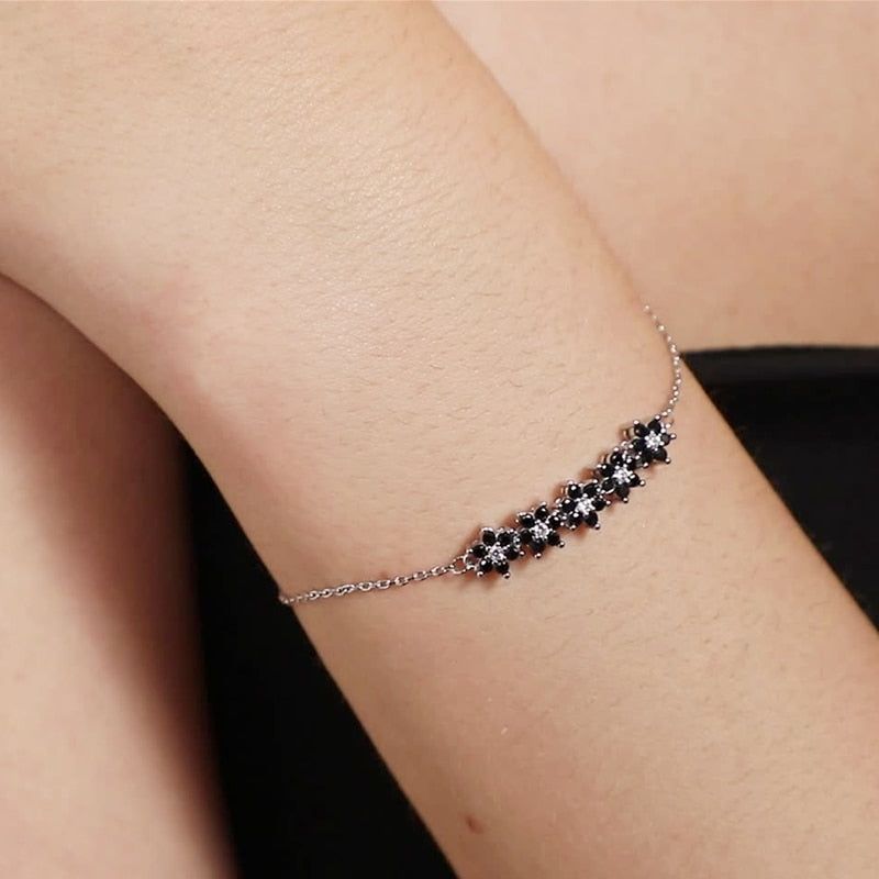 GZ314 - Silver Color Bracelet with Black Flowers - Charm Jewelry - Touchy Style .
