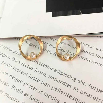 Irregular Circle Pearl Studs Earrings Charm Jewelry SCJI04 - Touchy Style