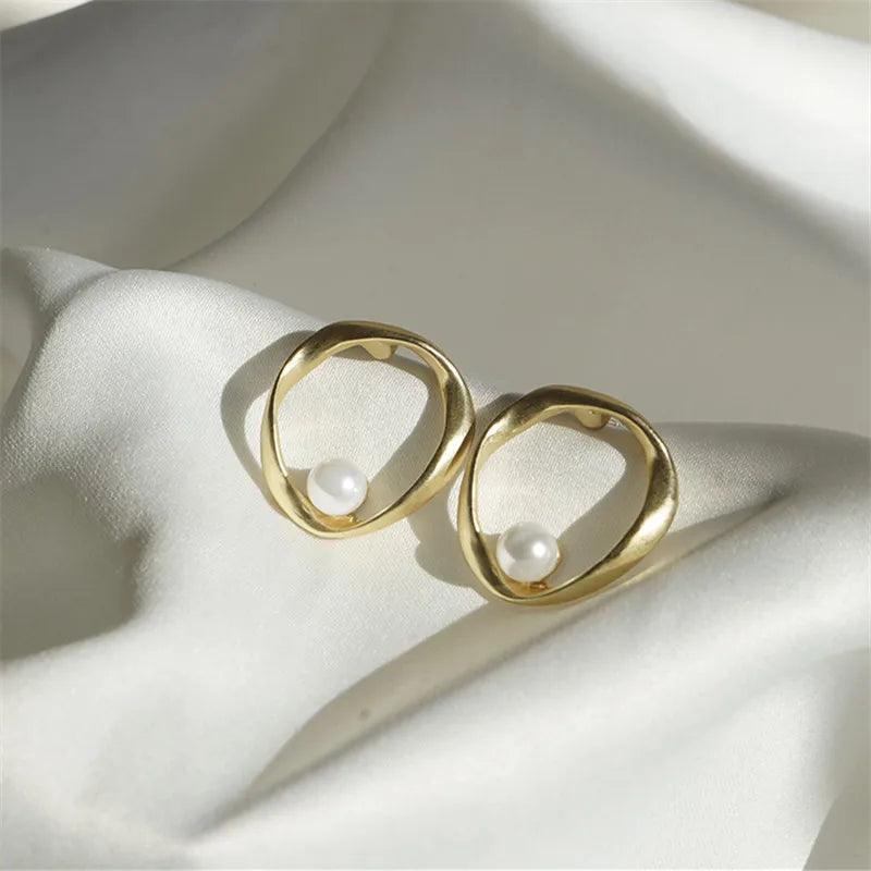 Irregular Circle Pearl Studs Earrings Charm Jewelry SCJI04 - Touchy Style