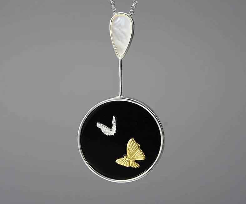 LFJE0209 Necklace Charm Jewelry - 925 Sterling Silver Round Stone - Flying Butterfly Pendant - Touchy Style