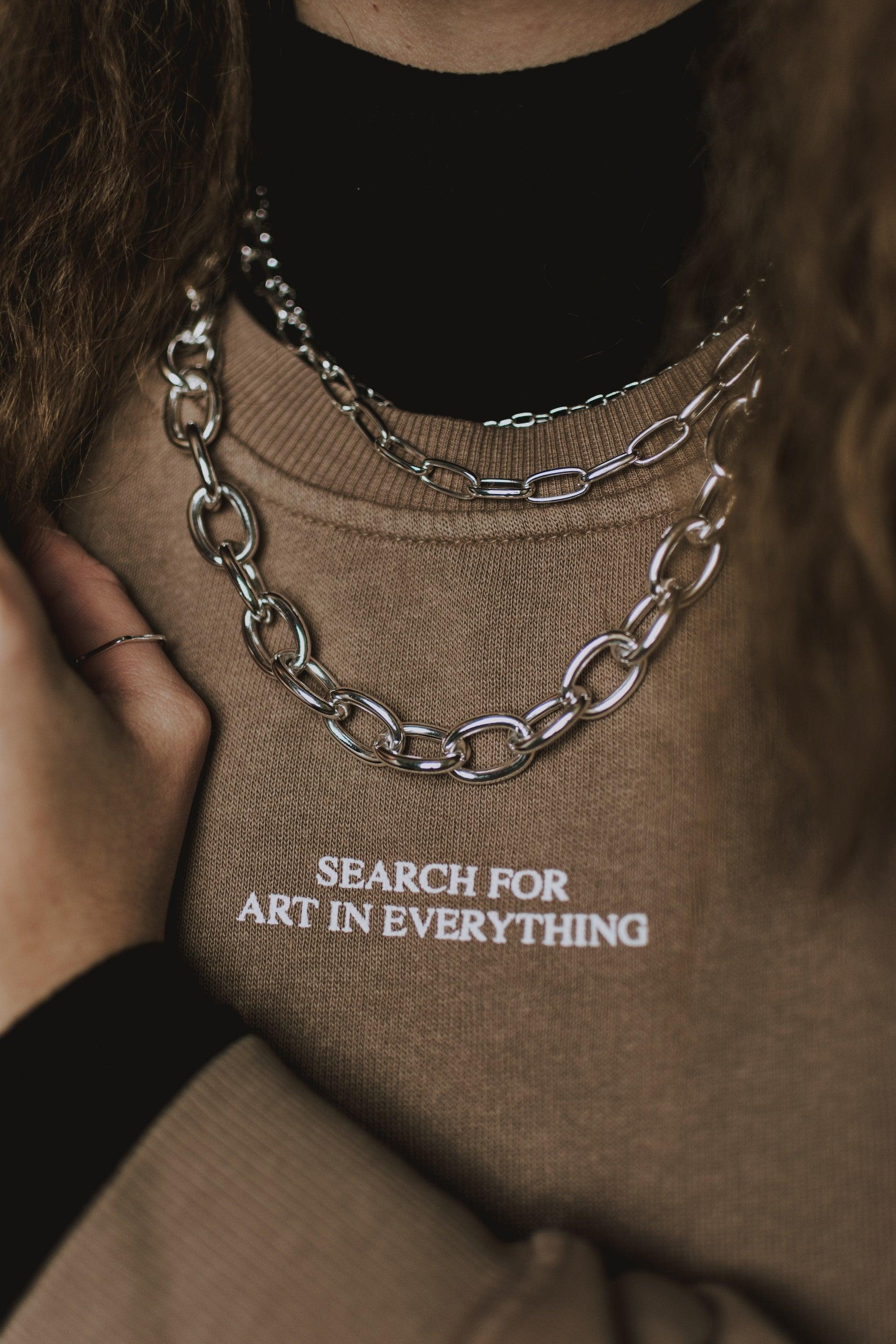 lilartsy-EJLzjLFnvPI-unsplash - Touchy Style