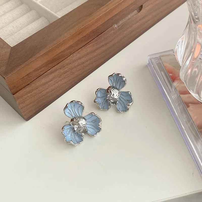 Metal Flower A6644 Fashion Stud Earring Charm Jewelry - Touchy Style .