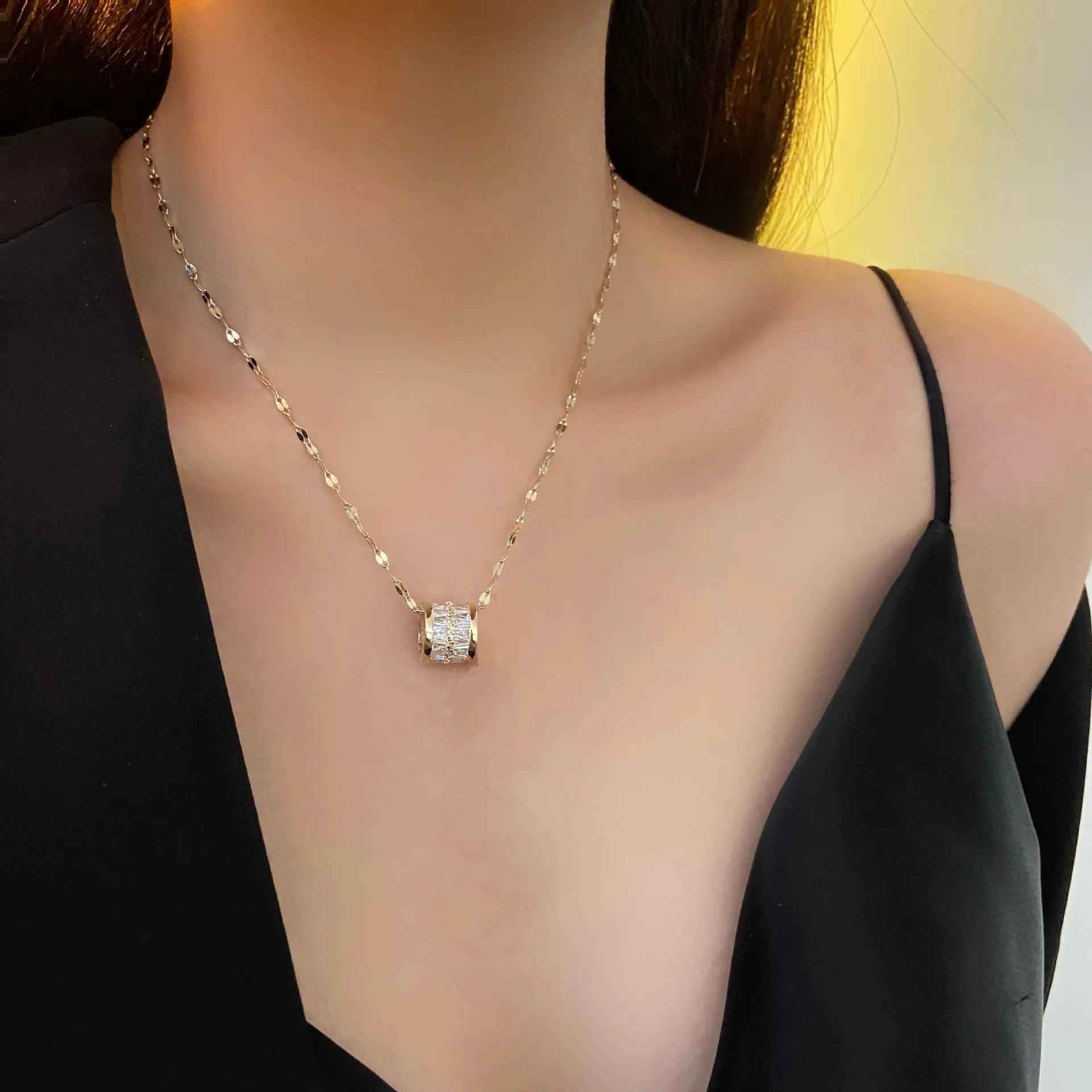 Necklaces Charm Jewelry Geometric Crystal Pendant DM20X106 - Touchy Style