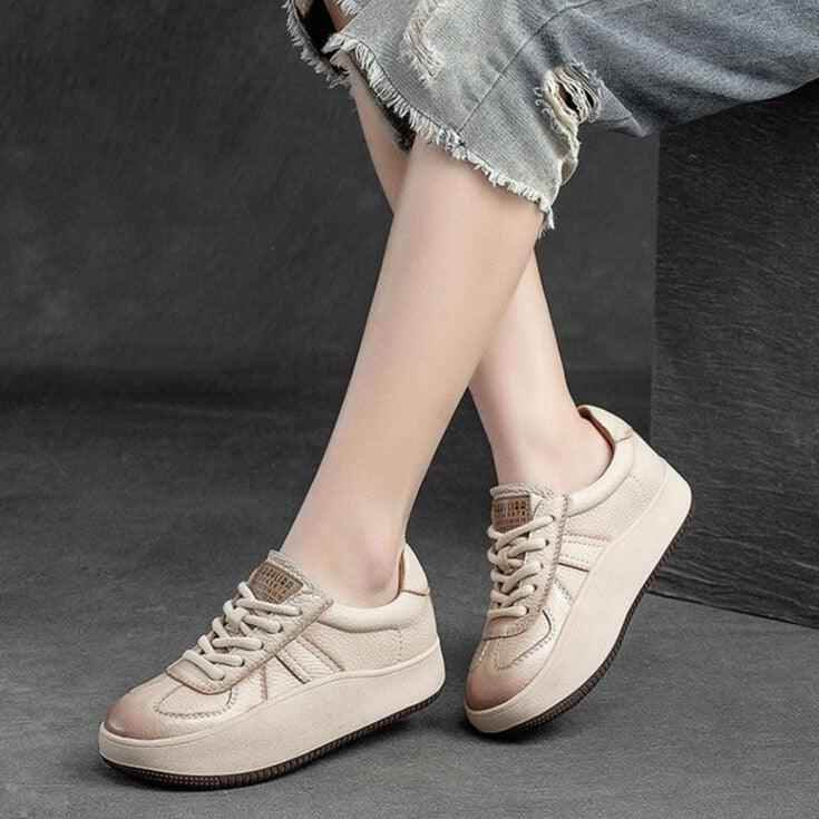 SA319 Comfortable Leather Sneakers: Fashionable Women&