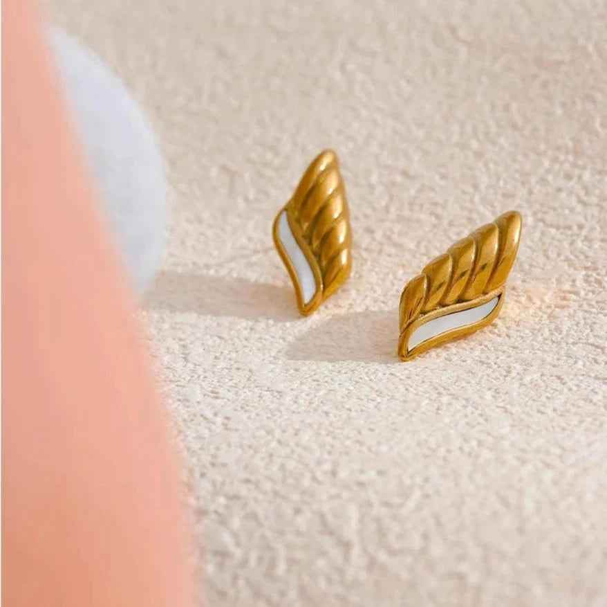 Stud Earrings Charm Jewelry - Natural Shell, Golden Wing - YH3593A - Touchy Style
