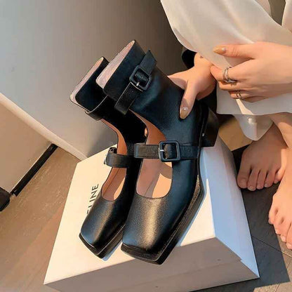 Thick Heels Chelsea Boots - Women&