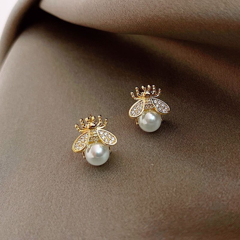 Fashion Pearl Simple Bee Pattern Earrings Charm Jewelry XYS0444 - Touchy Style .