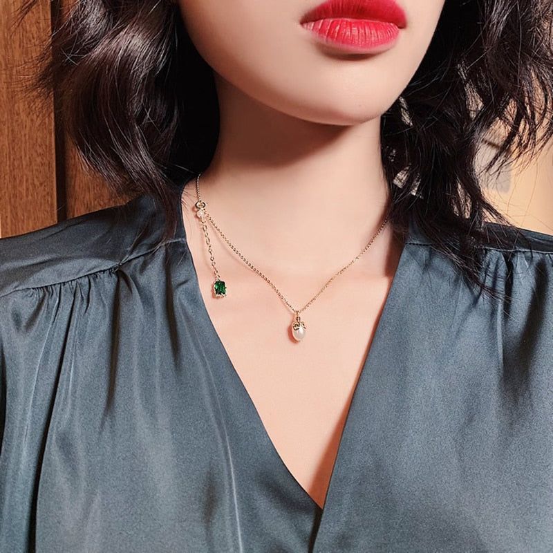 Short Necklace Women's Fashion Jewelry Full of Diamonds Exaggerated Flower  Necklaces Clothing Accessories Ladies Necklaces Yellow : :  Clothing, Shoes & Accessories