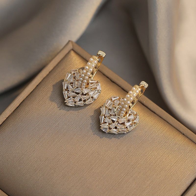 Crystal heart earrings | MANGO