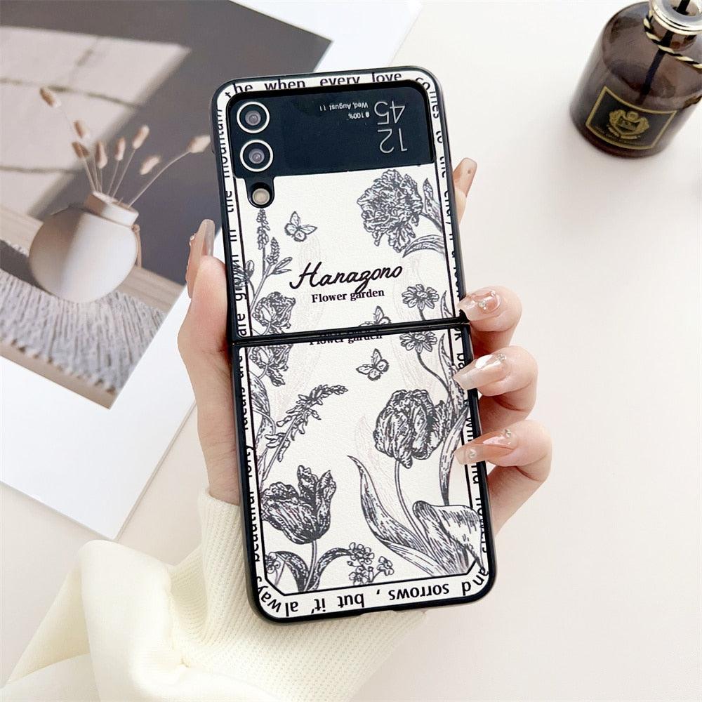 Flower Butterfly Design Cute Phone Case: PC Cover for Galaxy Z Flip 3/4 Clamshell - Touchy Style .