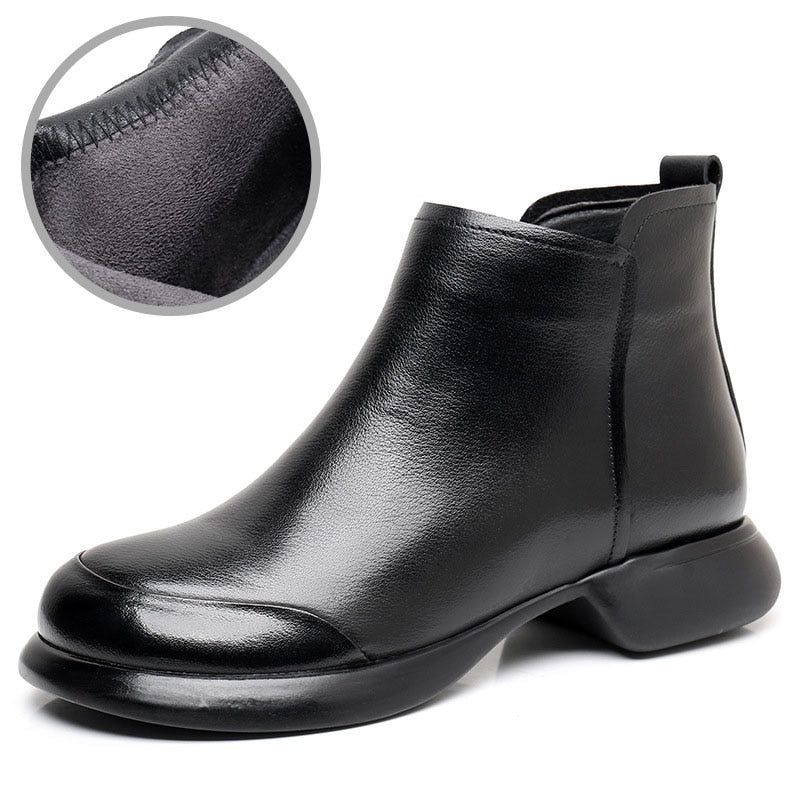 GCSWE2302 Leather Flat Heel Ankle Boot, Women&
