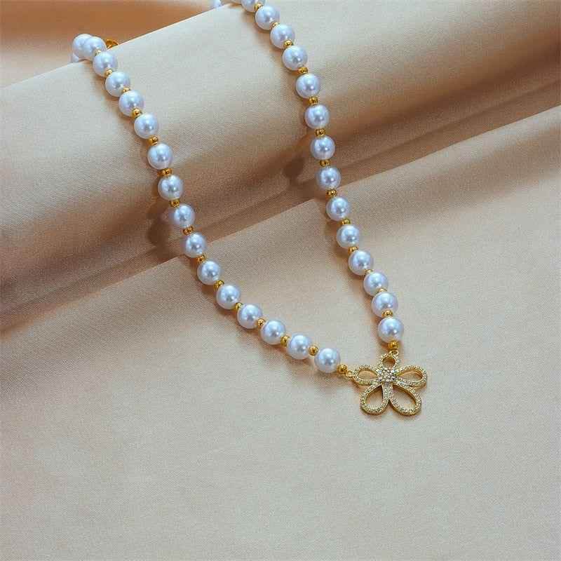 Stainless Steel Cutout Rhinestone Flower Pendant NecklaceCharm Jewelry NCJOI57 - Touchy Style